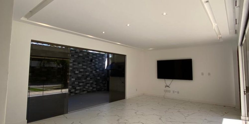 WhatsApp Image 2025-10-28 at 12.50.00 (12)