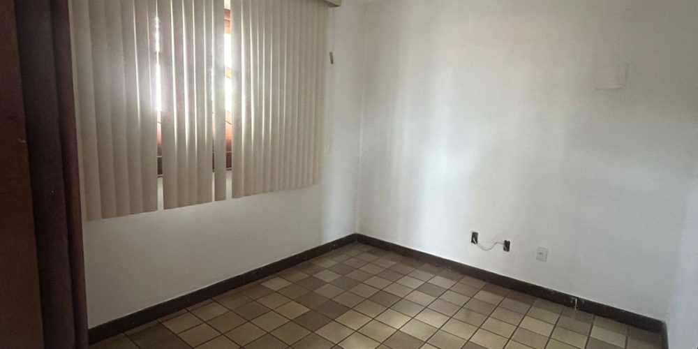 WhatsApp Image 2025-10-28 at 13.12.54 (1)