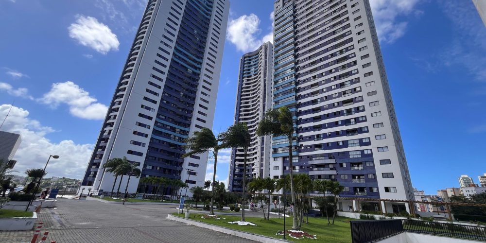 WhatsApp Image 2025-11-04 at 10.06.40 (1)