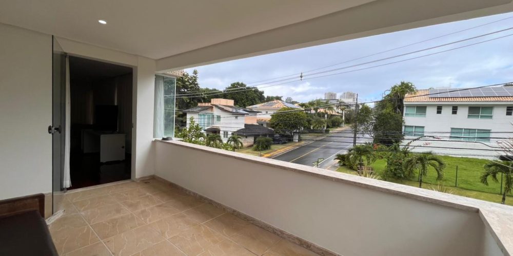 WhatsApp Image 2025-11-05 at 12.19.36 (1)